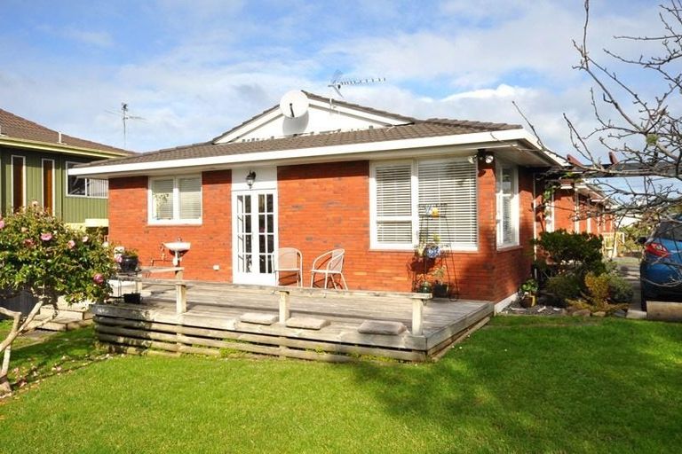 Photo of property in 3/8 Akehurst Avenue, New Lynn, Auckland, 0600
