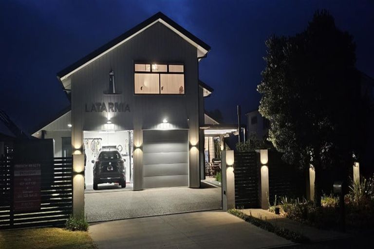 Photo of property in 112 Ti Kouka Crescent, Matarangi, Whitianga, 3592