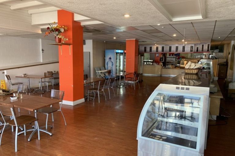 Photo of property in 4/11 Johnsonville Road, Johnsonville, Wellington, 6037