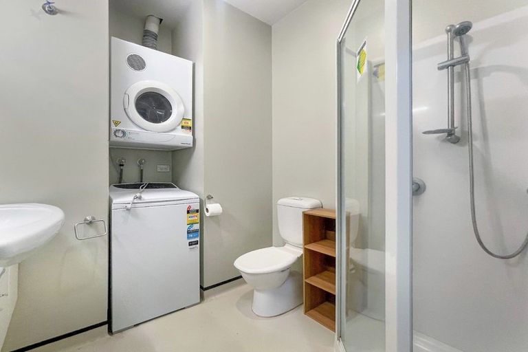 Photo of property in City Lodge, 402/115 Vivian Street, Te Aro, Wellington, 6011