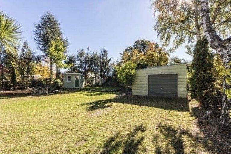 Photo of property in 6 Frye Crescent, Albert Town, Wanaka, 9305