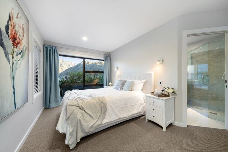 Photo of property in Marina Village, 1/10 Marina Drive, Frankton, Queenstown, 9300