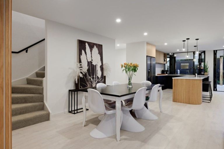 Photo of property in 18 Motiti Road, Papamoa Beach, Papamoa, 3118