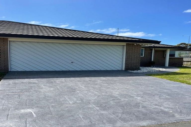 Photo of property in 2/17 Cardigan Bay Place, Addington, Christchurch, 8024