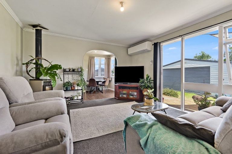 Photo of property in 29 Ross Crescent, Fairfield, Hamilton, 3214
