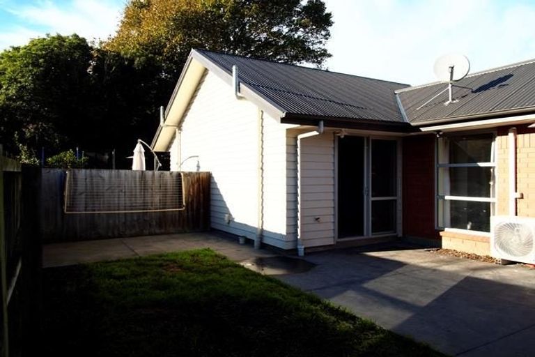 Photo of property in 18d Defoe Place, Waltham, Christchurch, 8023