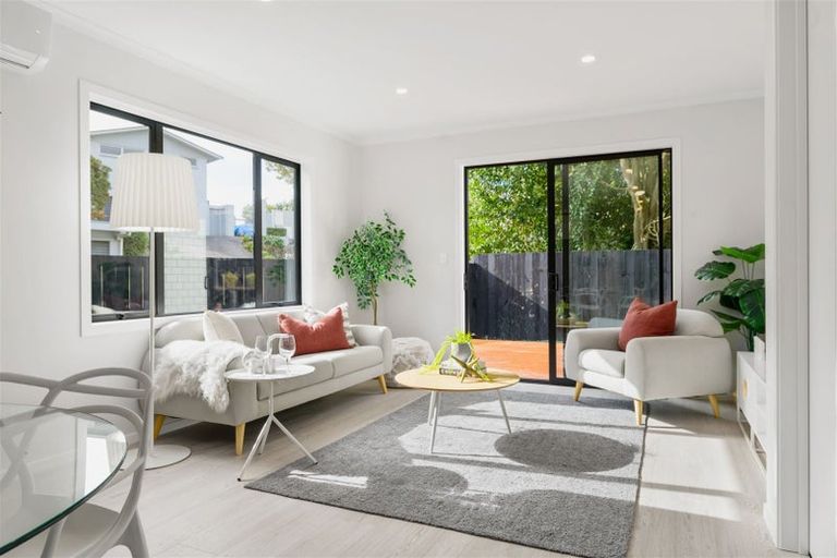 Photo of property in 1/24 Mclaren Place, Chedworth, Hamilton, 3210