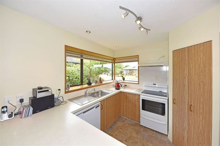 Photo of property in 52 Kintyre Drive, Broomfield, Christchurch, 8042