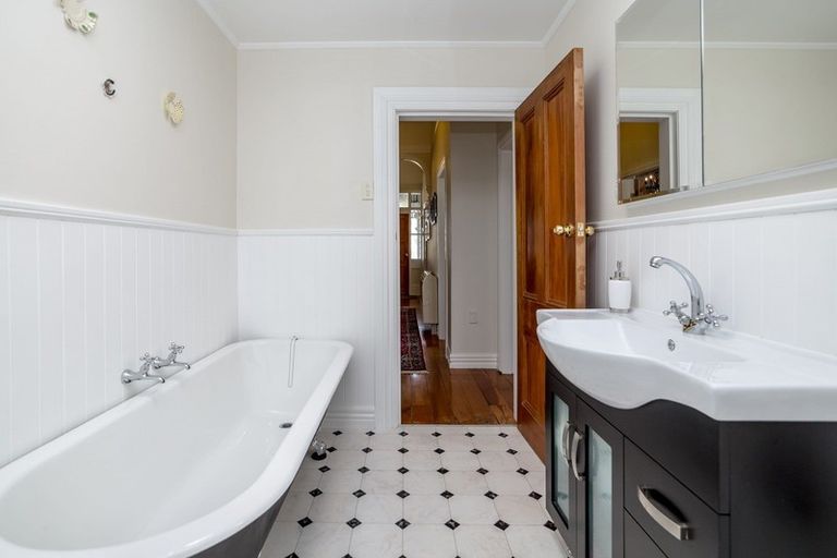 Photo of property in 126 Cole Street, Masterton, 5810