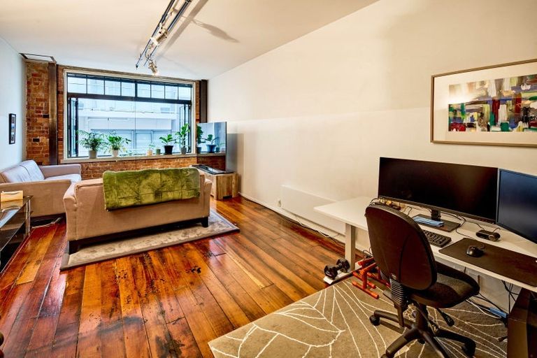 Photo of property in 8/20 Egmont Street, Te Aro, Wellington, 6011