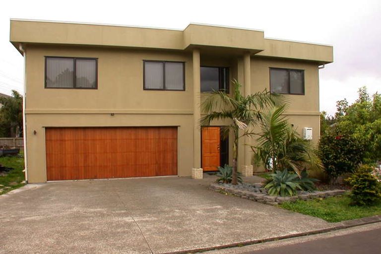 Photo of property in 4 Convamore Lane, Mount Wellington, Auckland, 1060
