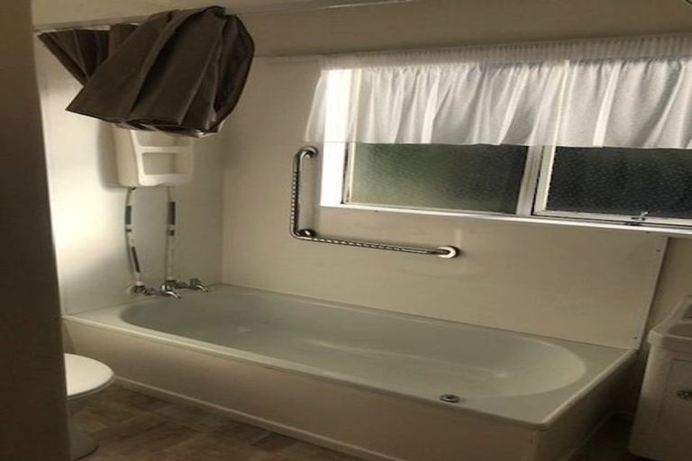 Photo of property in 5 Sita Way, Broadmeadows, Wellington, 6035