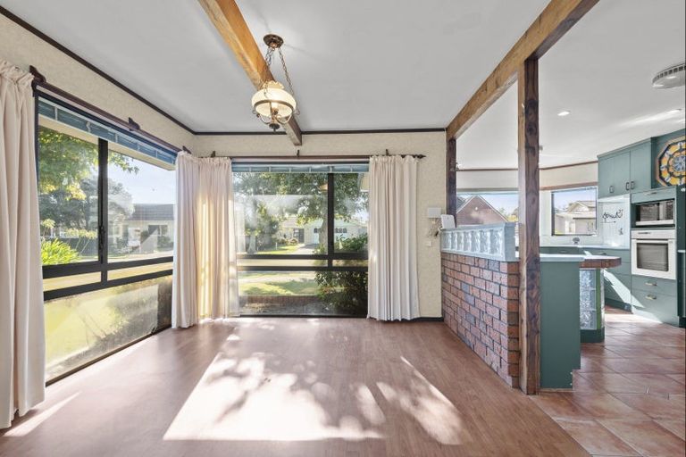 Photo of property in 188 Amberley Avenue, Highbury, Palmerston North, 4412