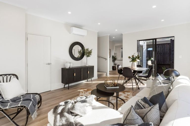 Photo of property in 136c Forrest Hill Road, Forrest Hill, Auckland, 0620