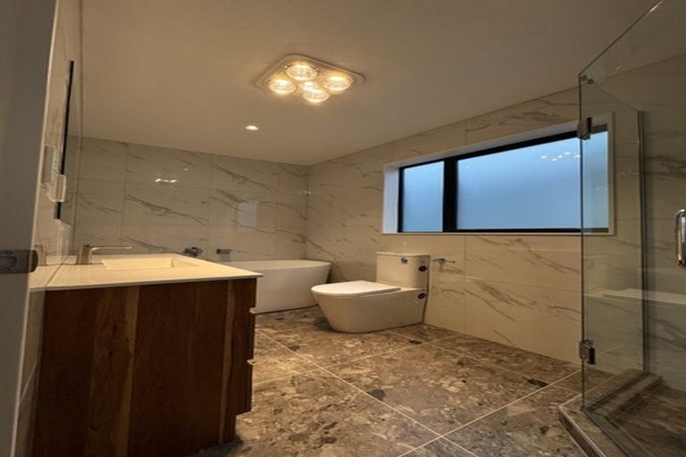 Photo of property in 17 Makenu Crescent, Wainui, 0992