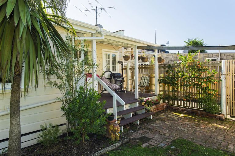 Photo of property in 15 Harris Street, Kaiti, Gisborne, 4010