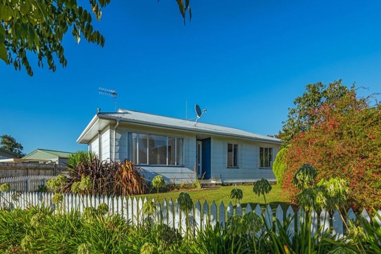 Photo of property in 5 Jupiter Street, Milson, Palmerston North, 4414
