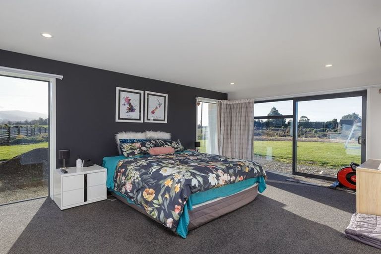 Photo of property in 85 Painstown Road, Waimate, 7978