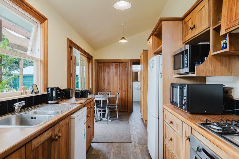 Photo of property in 37 Hereford Street, West End, Palmerston North, 4410