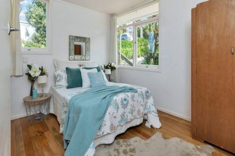 Photo of property in 11 Bickerstaffe Road, Maungaturoto, 0520