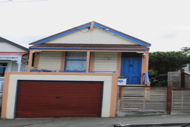 Photo of property in 13 Milton Street, Berhampore, Wellington, 6023