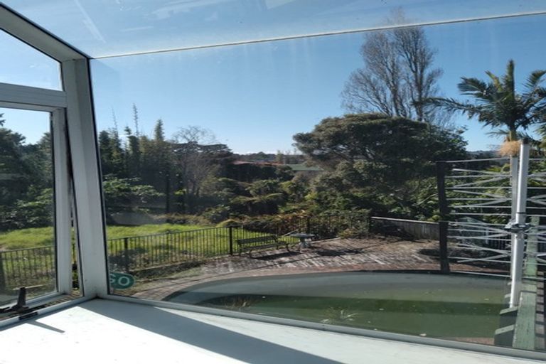 Photo of property in 8 Rotoiti Avenue, Pakuranga Heights, Auckland, 2010