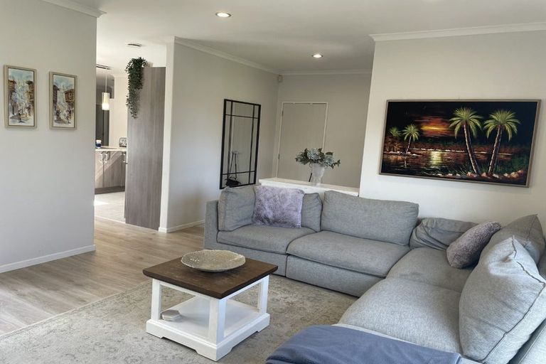 Photo of property in 23 Arranmore Drive, Flat Bush, Auckland, 2019