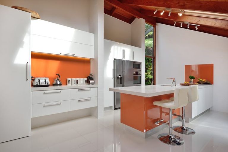 Photo of property in 26 Braemar Road, Castor Bay, Auckland, 0620