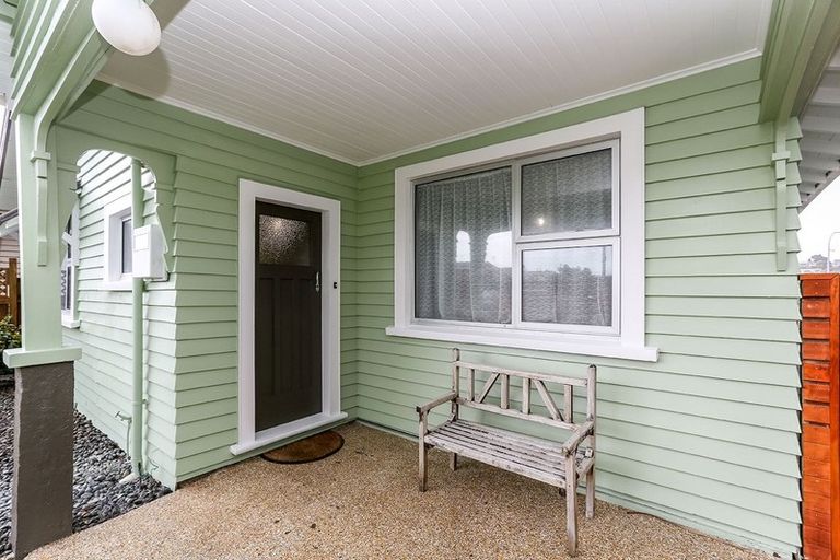 Photo of property in 12 Ngaio Street, Strandon, New Plymouth, 4312