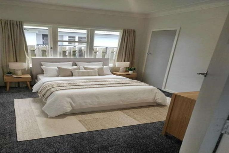 Photo of property in 8a Frank Hewitt Street, Pukekohe, 2120