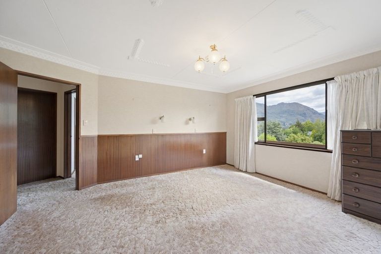 Photo of property in 47 Hunter Crescent, Wanaka, 9305