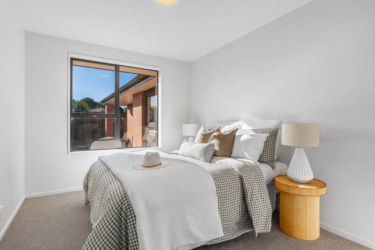 Photo of property in 2 De Courcy Place, Avondale, Christchurch, 8061