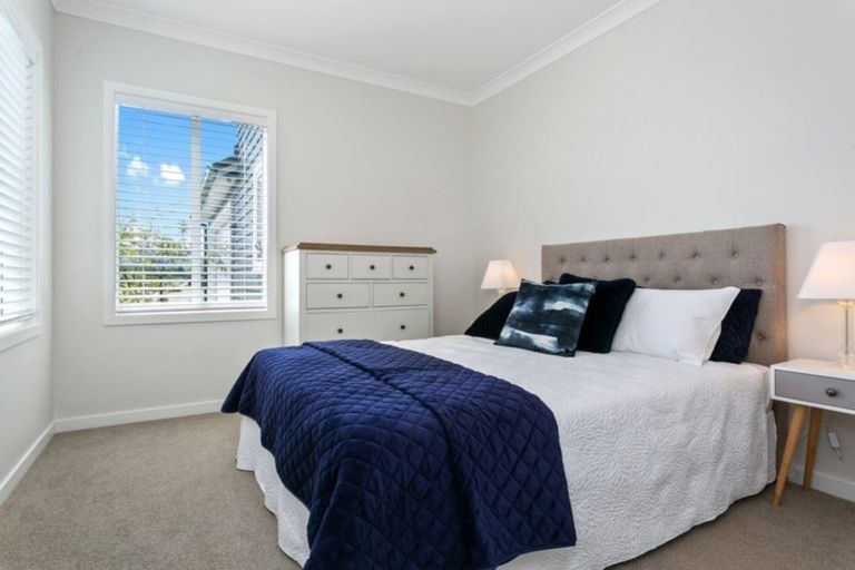 Photo of property in 1 Kotare Grove, Cambridge, 3434