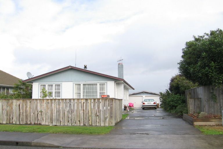 Photo of property in 806 Huia Street, Camberley, Hastings, 4120