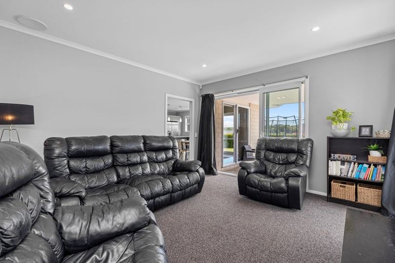 Photo of property in 11 Caldera Close, Pyes Pa, Tauranga, 3112