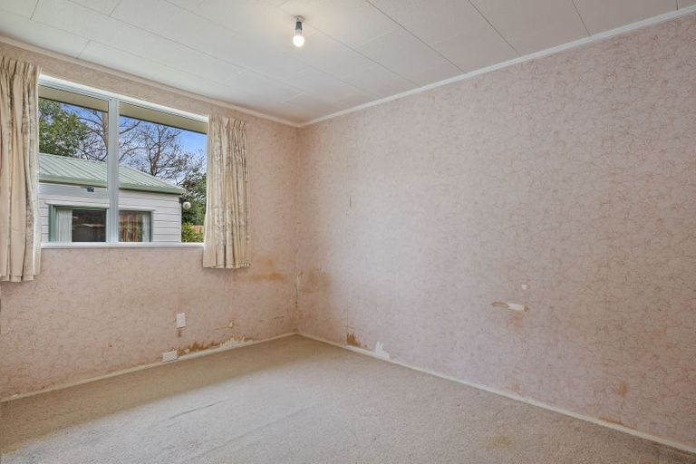 Photo of property in 106 Gemstone Drive, Birchville, Upper Hutt, 5018