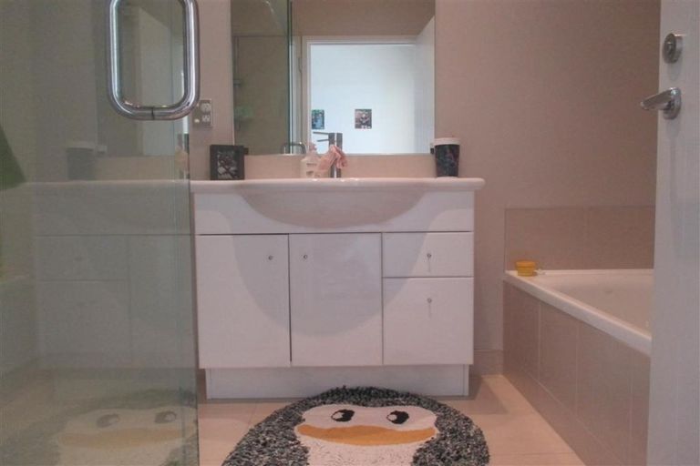 Photo of property in 38 Country Club Terrace, Northwood, Christchurch, 8051