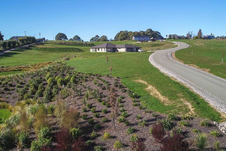 Photo of property in 370 Pomona Road, Tasman, Upper Moutere, 7173