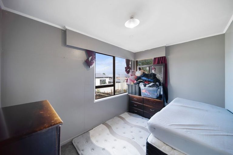 Photo of property in 3 Tilbrook Place, Papakura, 2110