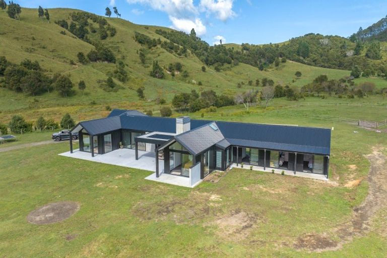 Photo of property in 387 Wentworth Valley Road, Whangamata, 3691