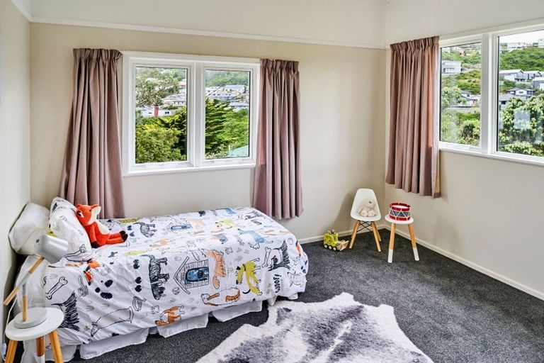 Photo of property in 2 Tarawera Road, Johnsonville, Wellington, 6037