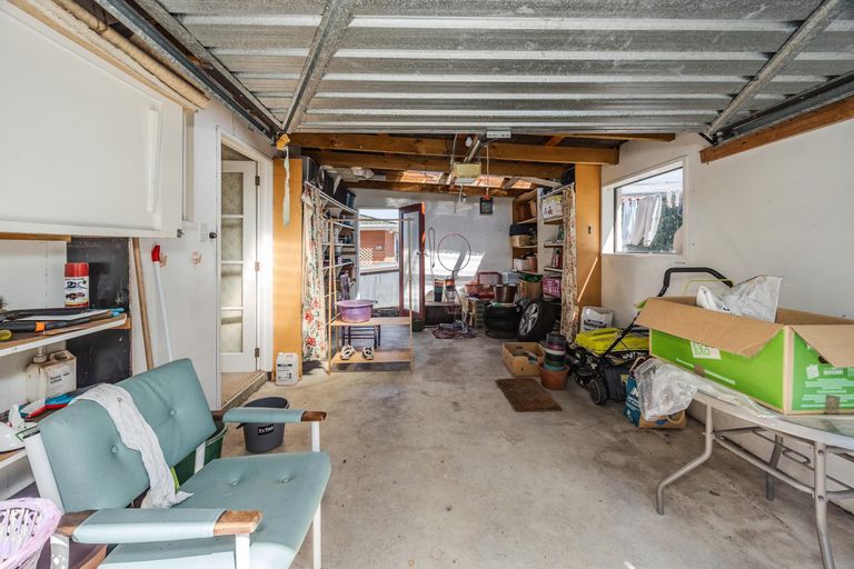 Photo of property in 6a Stuart Street, Holmes Hill, Oamaru, 9401