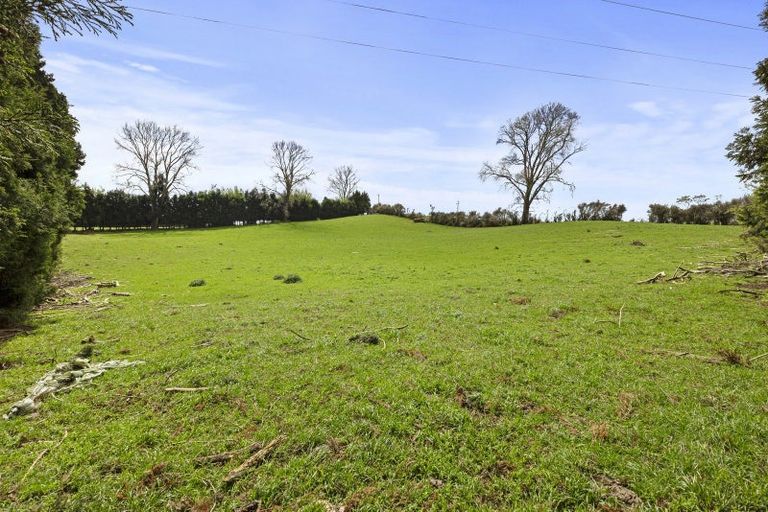 Photo of property in 24 Eagle Street, Welcome Bay, Tauranga, 3112