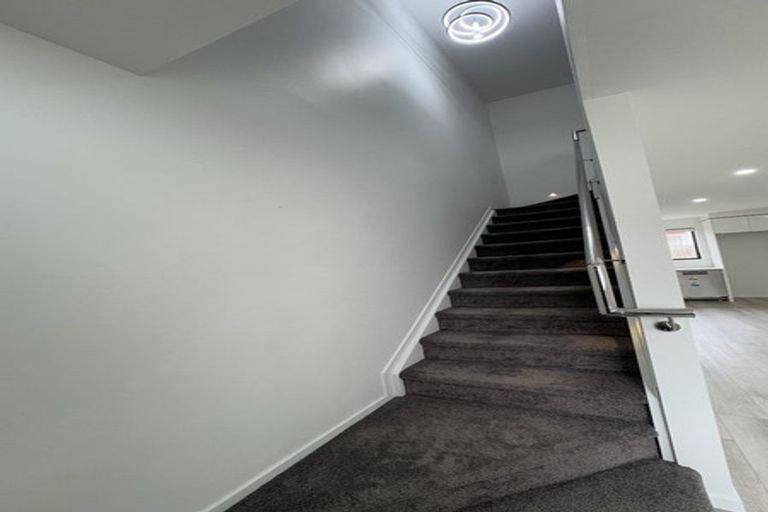 Photo of property in 2/30 Arnwood Street, Manurewa, Auckland, 2102