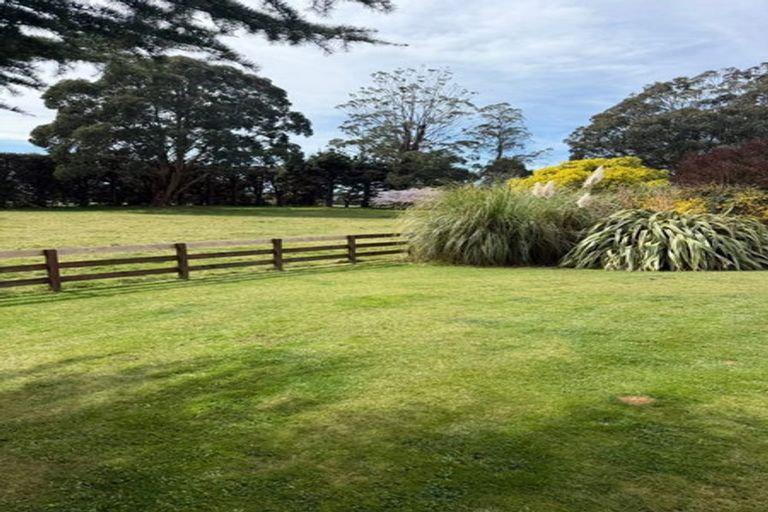 Photo of property in 633 Weedons Ross Road, West Melton, Christchurch, 7676