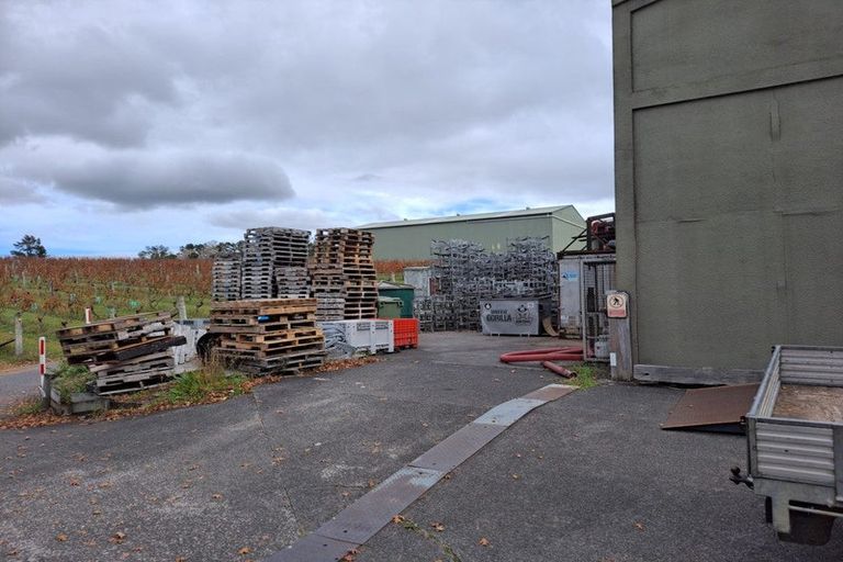 Photo of property in 601 State Highway 16, Kumeu, 0891