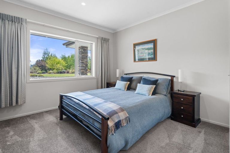 Photo of property in 6 Campbell Drive, Martinborough, 5711