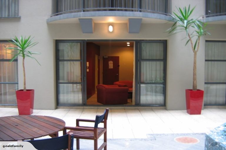 Photo of property in Atrium Towers, 1g/154 The Terrace, Wellington Central, Wellington, 6011