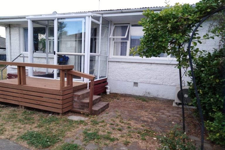 Photo of property in 4/64 Elizabeth Street, Riccarton, Christchurch, 8041