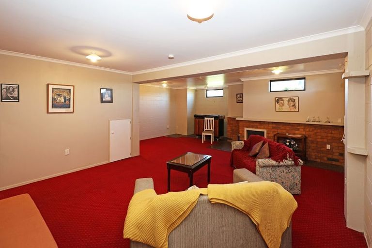 Photo of property in 11 Leven Street, South Hill, Oamaru, 9400
